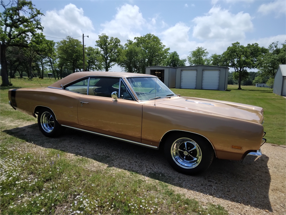 NO RESERVE 440 Powered 1969 Dodge Coronet R T Available For Auction