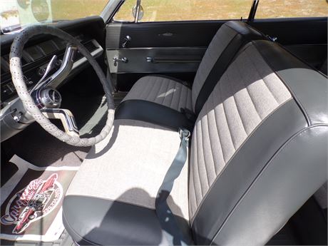 1963 Oldsmobile Super 88 Holiday 2-Door Coupe available for Auction ...