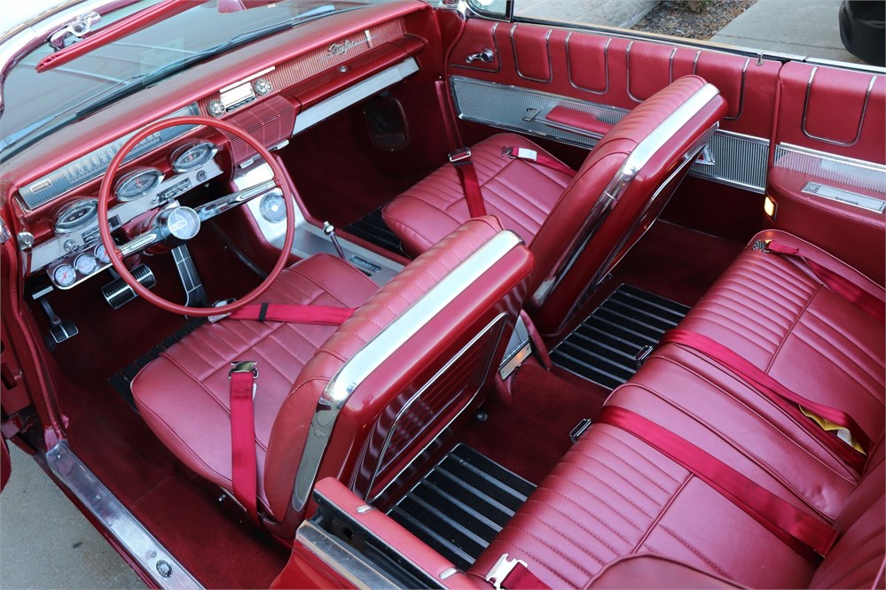 1961 Oldsmobile Starfire available for Auction | AutoHunter.com | 14441056