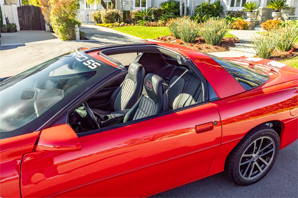 2002 CHEVROLET CAMARO SS 35TH ANNIVERSARY EDITION available for Auction |   | 32005721