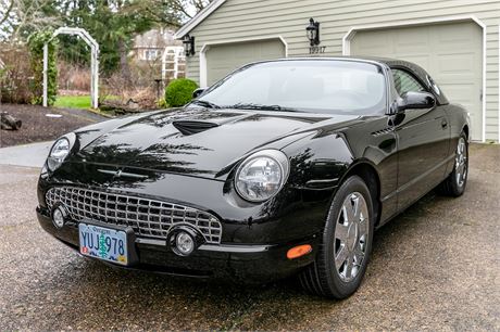 16.5K Miles - 2002 Ford Thunderbird available for Auction | AutoHunter.com  | 33386613