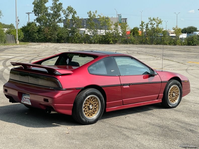 1988 PONTIAC FIERO available for Auction | AutoHunter.com | 27842182