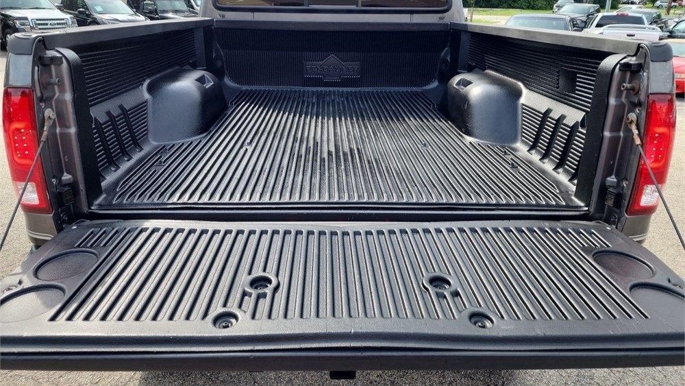 F-350 Super Duty Spray-In Bed Liner (11-23 F-350 Super Duty) - Free Shipping
