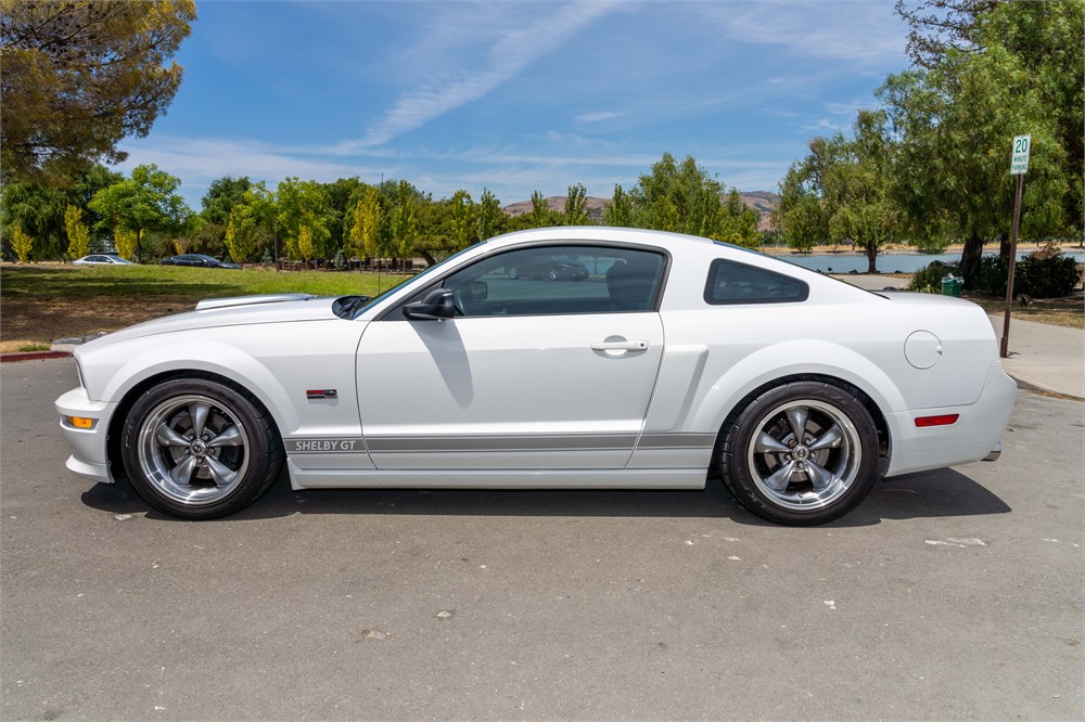 36k-Mile 2007 Ford Shelby GT 5-Speed available for Auction