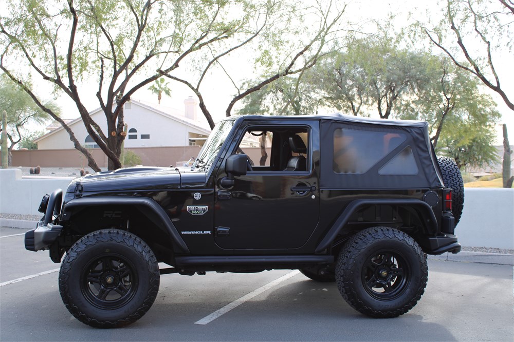 2012 Jeep Wrangler Modern Warfare 3 Edition available for Auction ...