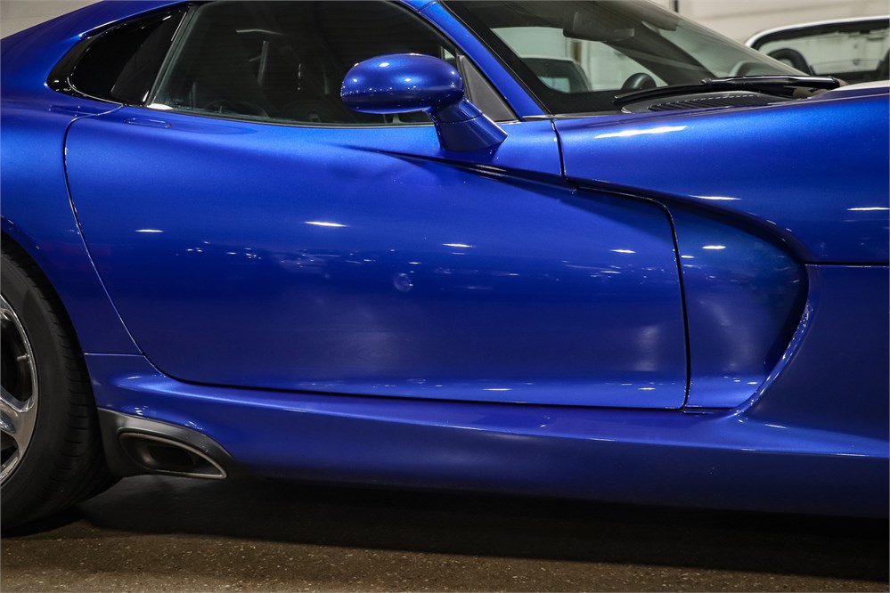 electric blue car paint