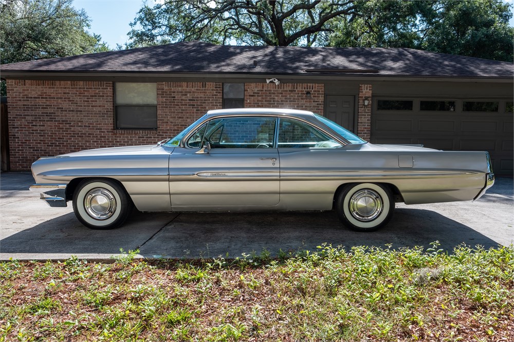 1961 Pontiac Ventura Bubble Top available for Auction | AutoHunter.com ...