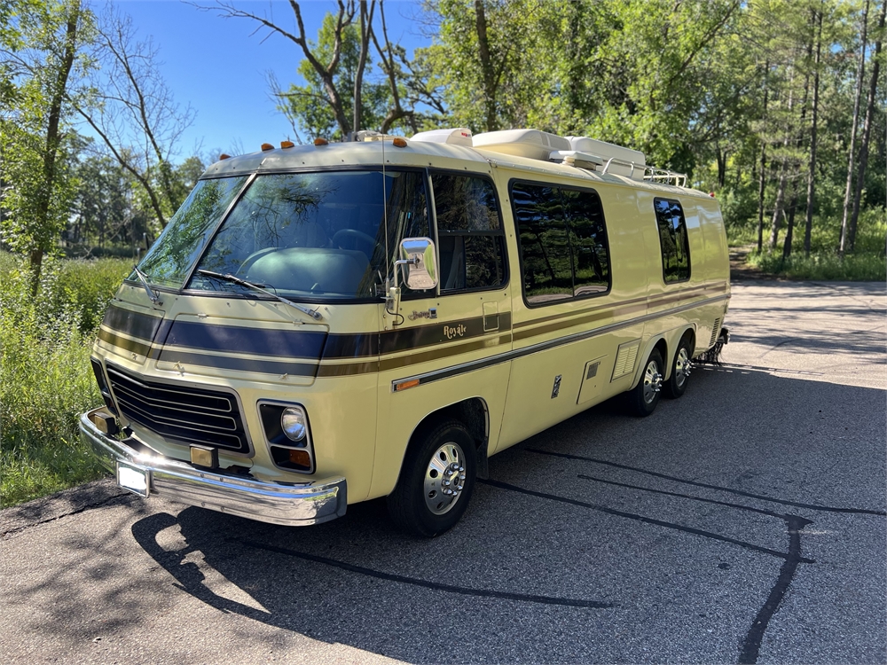 1977 GMC Motorhome Royale available for Auction | AutoHunter.com | 46790692