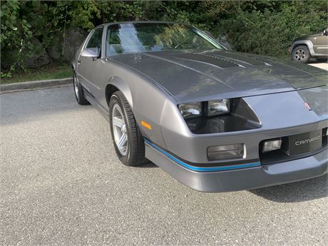 8K-mile 1988 Chevrolet Camaro IROC-Z available for Auction | AutoHunter ...