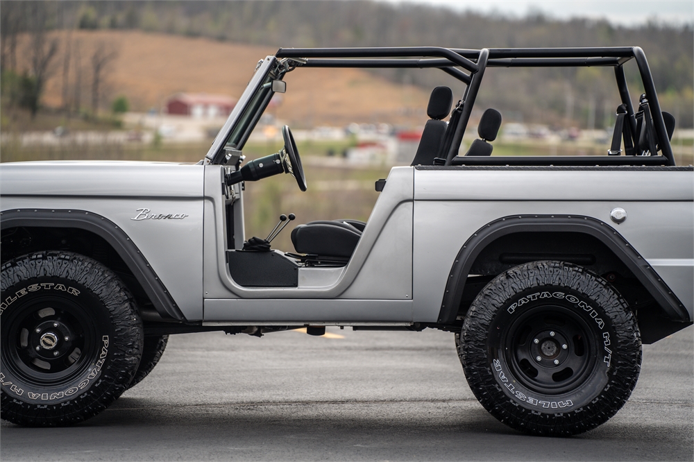 1975 Ford Bronco Denver Broncos Edition for sale on BaT Auctions - sold for  $88,000 on November 25, 2022 (Lot #91,817)