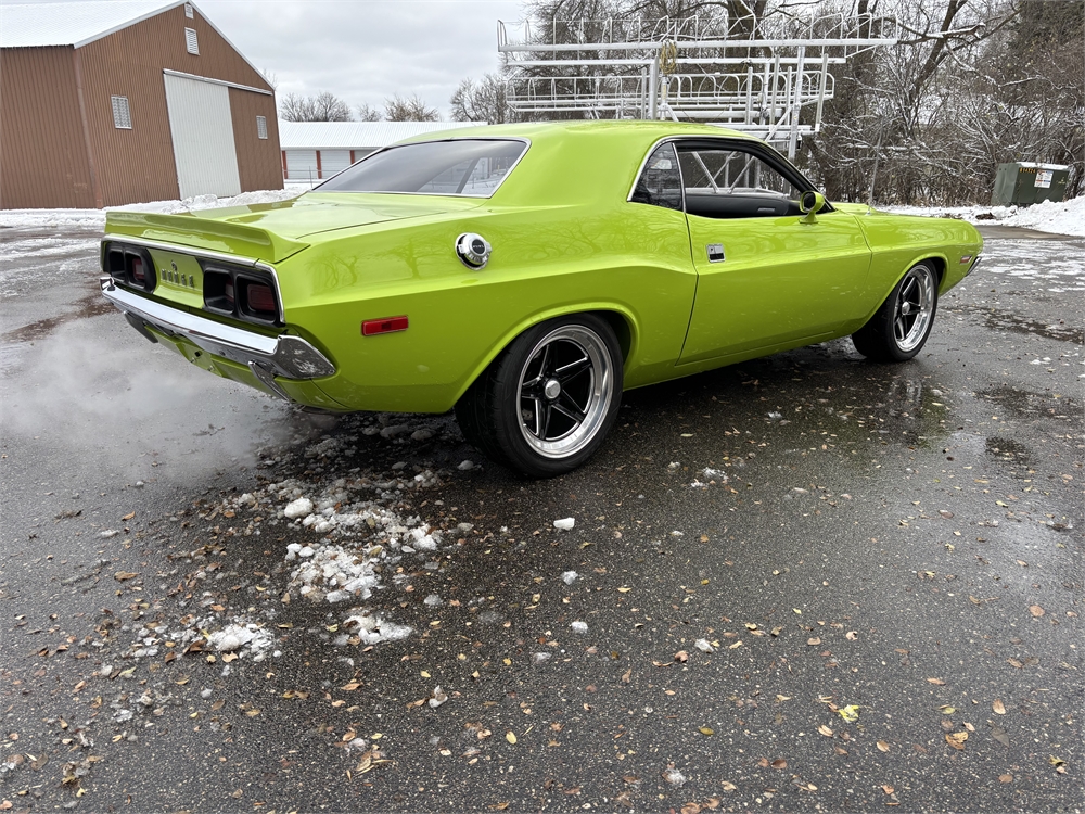 1972 DODGE CHALLENGER 2-DOOR HARDTOP available for Auction
