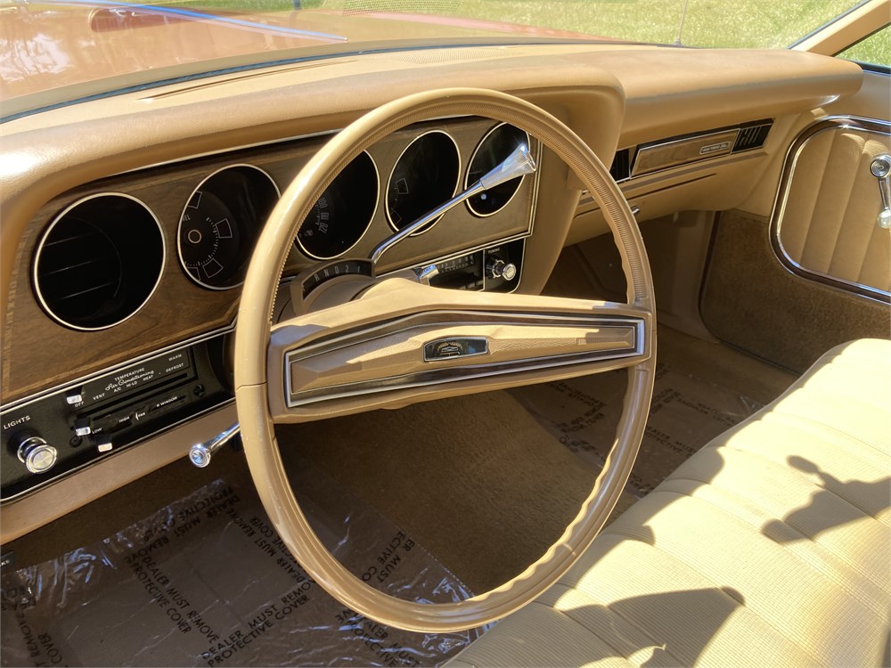 That Stance: 1974 Ford Gran Torino Elite - DailyTurismo