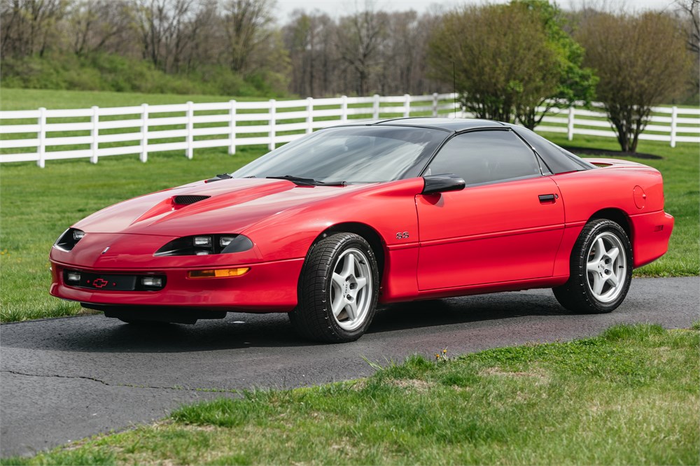 No Reserve: 30th Anniversary 1997 Chevrolet Camaro SS available for Auction   | 20852680
