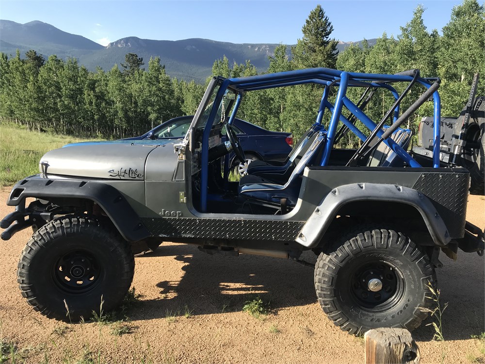 1982 Jeep CJ7 available for Auction  | 9923627