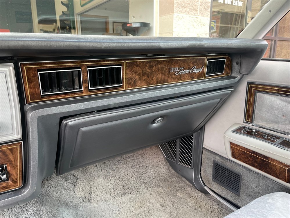 1978 Lincoln Continental Coupe available for Auction | AutoHunter.com ...