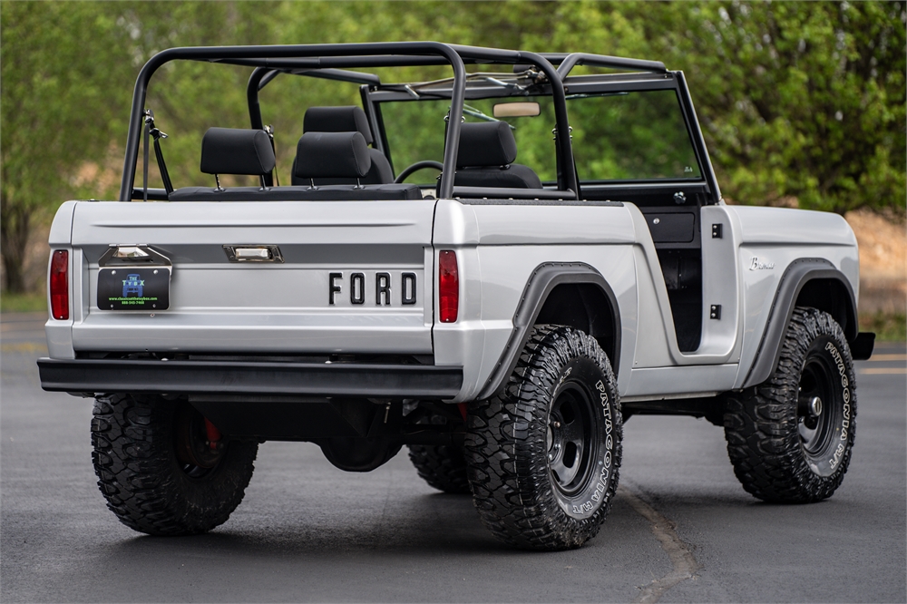 1975 Ford Bronco Denver Broncos Edition for sale on BaT Auctions - sold for  $88,000 on November 25, 2022 (Lot #91,817)