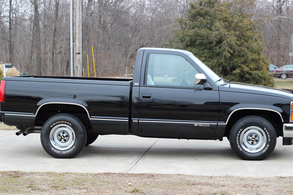 1990 Chevrolet CK1500 available for Auction | AutoHunter.com | 32231425