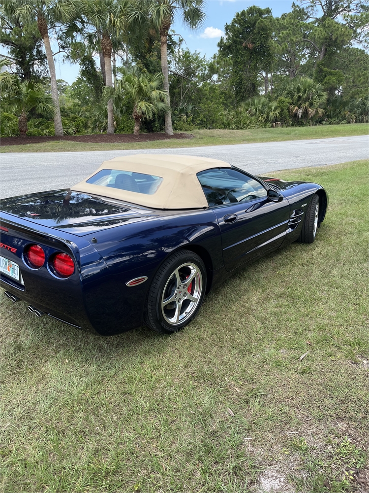 35kMile 2000 Chevrolet Corvette Convertible Z51 6Speed available for