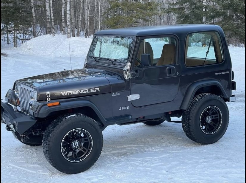 1995 Jeep Wrangler available for Auction  | 19475451