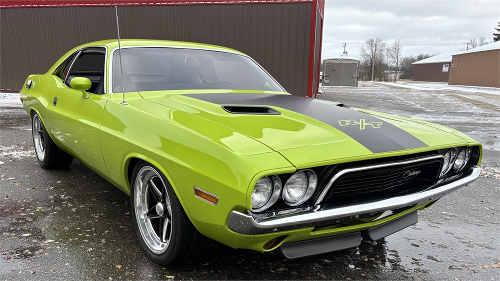 1972 DODGE CHALLENGER 2-DOOR HARDTOP available for Auction