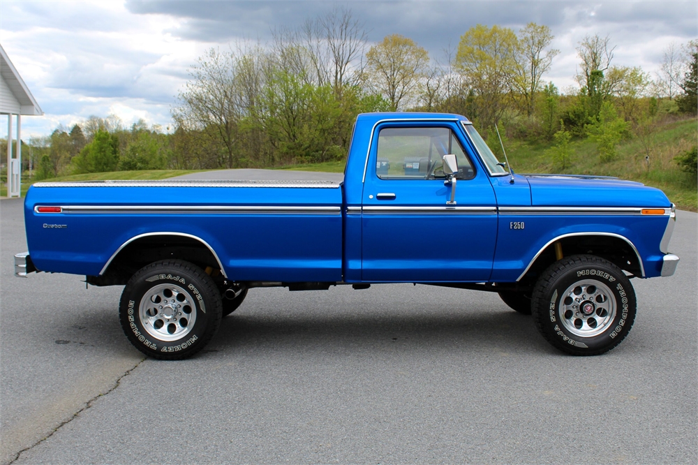 1975 Ford F-250 