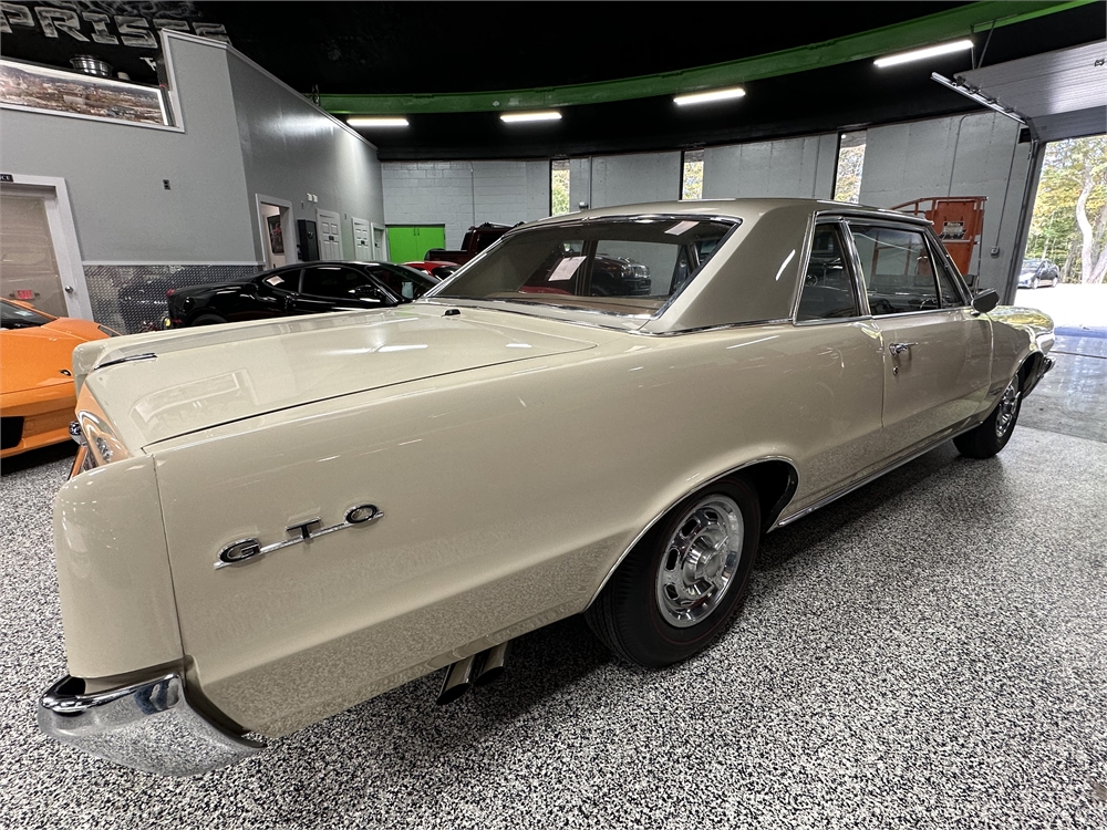 1964 Pontiac GTO available for Auction | AutoHunter.com | 45564867