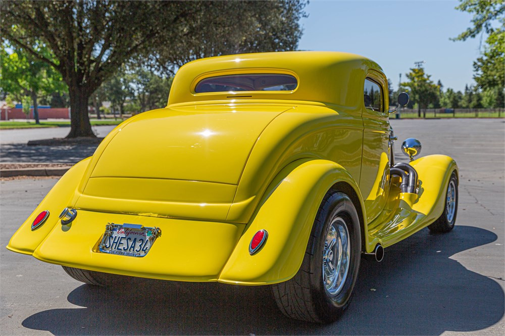 1934 Ford 2-Dr Coupe available for Auction | AutoHunter.com | 7606927