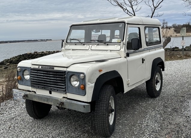 1985 LAND ROVER DEFENDER 90 5-Speed available for Auction 
