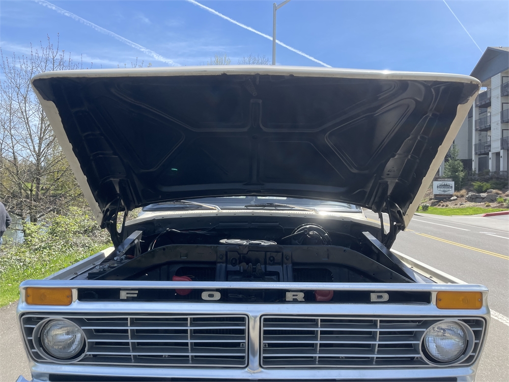 351-Powered 1975 Ford B-100 Panel Truck 4-Speed Available For Auction ...