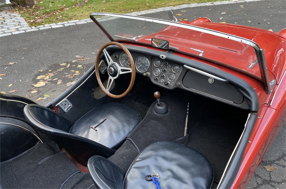 how big is a triumph tr3a steering wheel