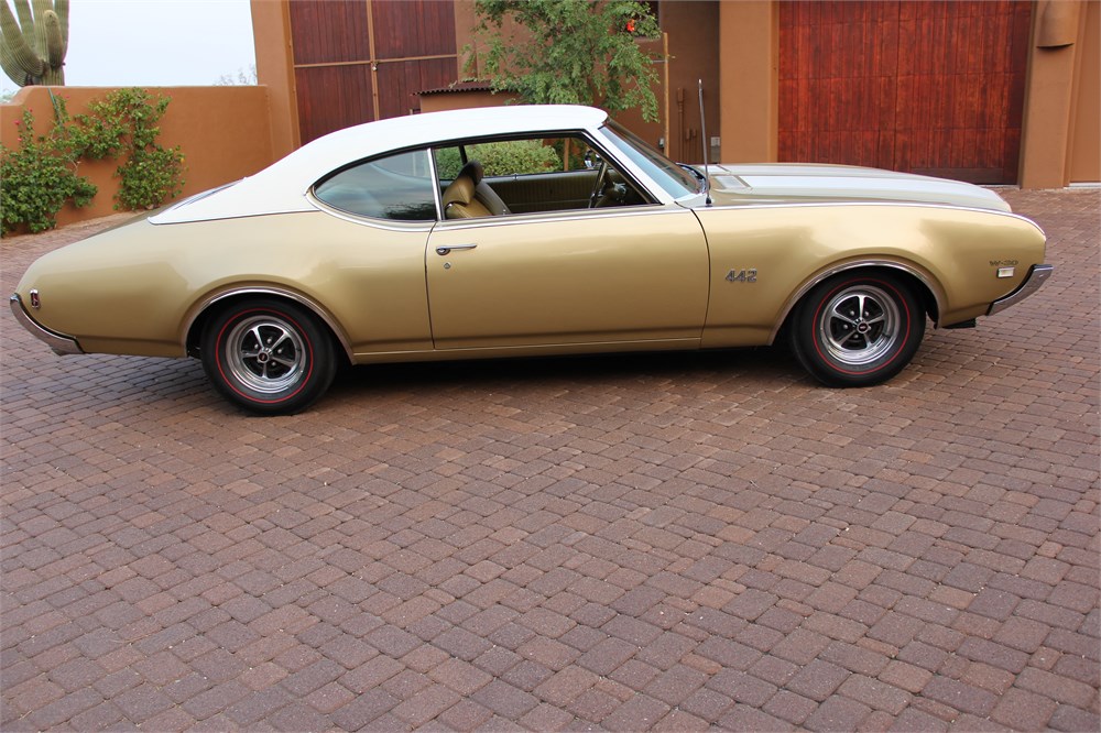 1969 Oldsmobile 442 W30 4-speed available for Auction | AutoHunter.com ...