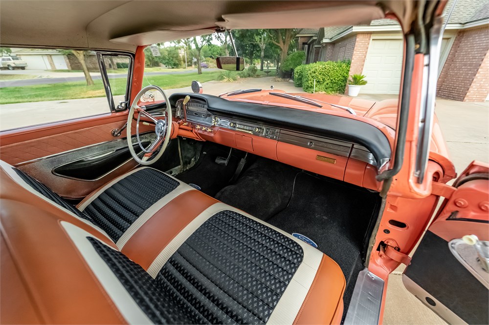 1959 Ford Fairlane 500 Available For Auction | AutoHunter.com | 24098058