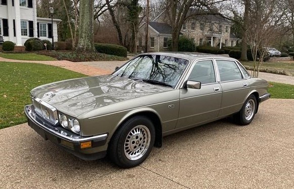 1988 Jaguar XJ6 Vanden Plas available for Auction | AutoHunter.com ...