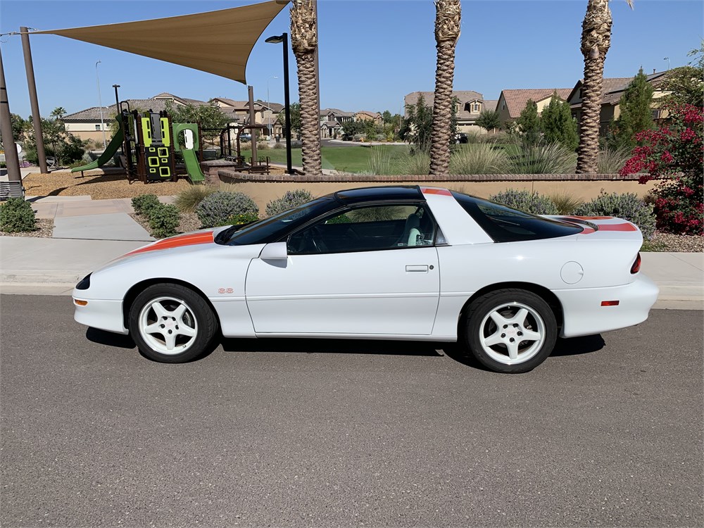 7K-mile 1997 Chevrolet Camaro SS 6-Speed available for Auction |   | 2012148