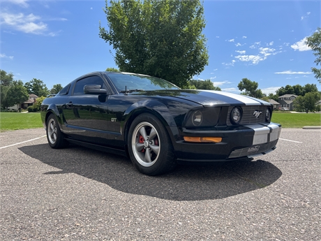 View this 2006 Ford Mustang GT Premium Coupe