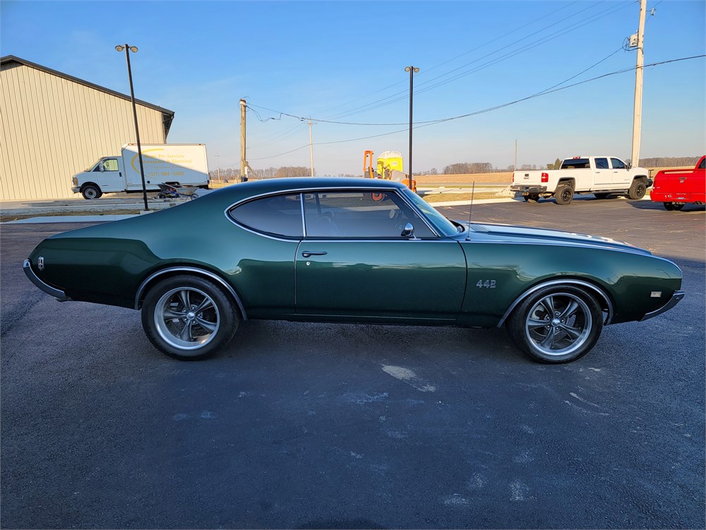 1969 Oldsmobile 442 Available For Auction 