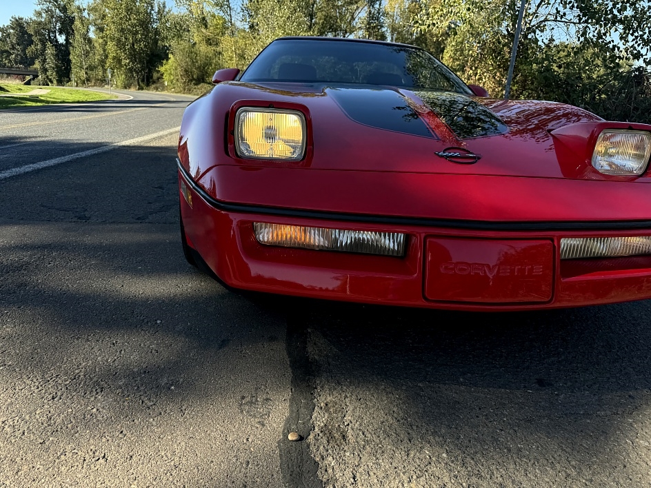 Chevrolet Corvette Pop-Up Headlights