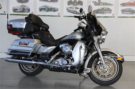 View this 2K-Mile 2003 Harley-Davidson Ultra Classic