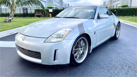 View this 2003 Nissan 350Z