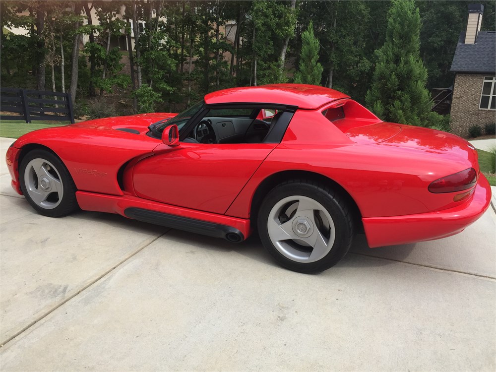 11k-Mile 1994 Dodge Viper available for Auction | AutoHunter.com | 10113482