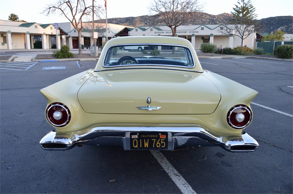 1957 Ford Thunderbird Available For Auction 33963297