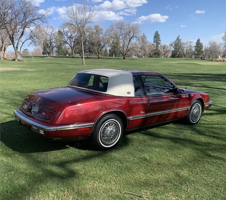 2-Owner 49k-Mile 1991 Buick Riviera available for Auction | AutoHunter.com  | 6697364