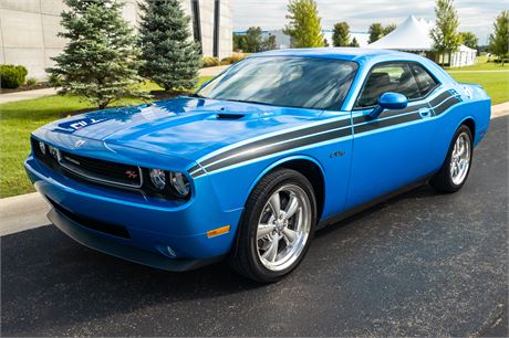 6k-Mile 2010 DODGE CHALLENGER R/T available for Auction | AutoHunter ...