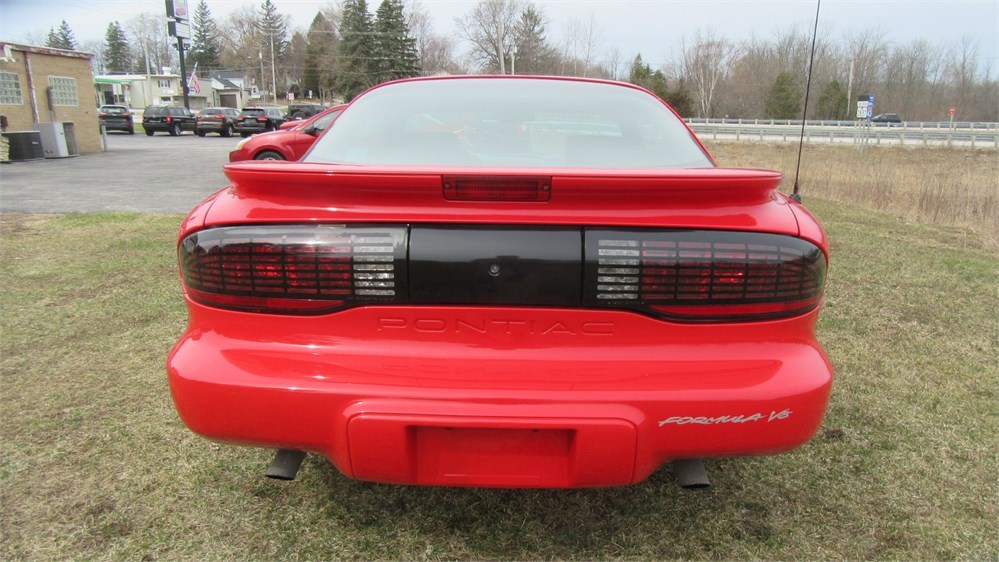 LT1-powered 1994 Pontiac Firebird Formula available for Auction ...