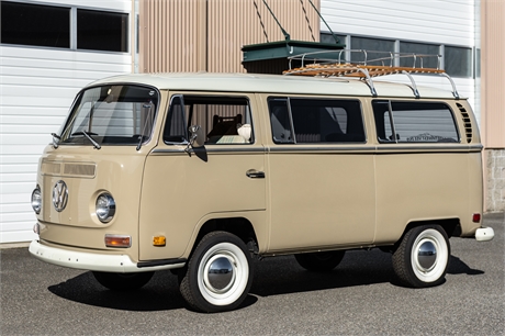 1970 Volkswagen Type 2 Bus available for Auction | AutoHunter.com | 35577771