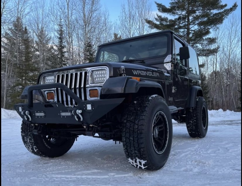 1995 Jeep Wrangler available for Auction  | 19475451