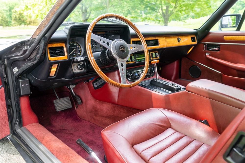 xjs steering wheel