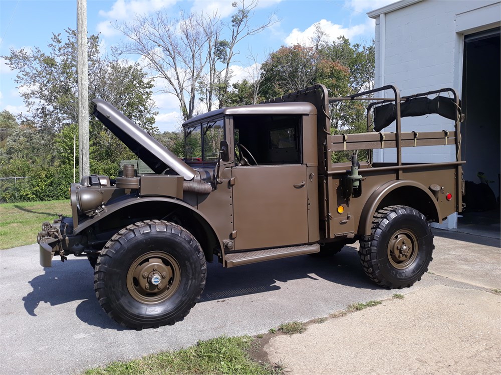 File:Dodge M37 Power Wagon (1594821362).jpg - Wikimedia Commons