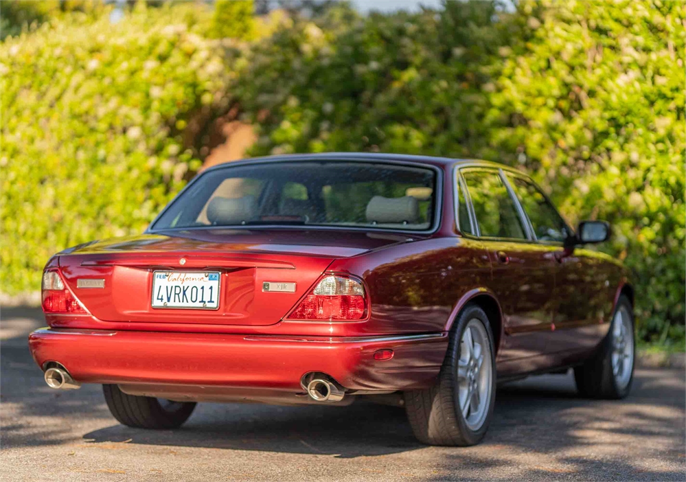 1998 Jaguar XJR available for Auction | AutoHunter.com | 41718975