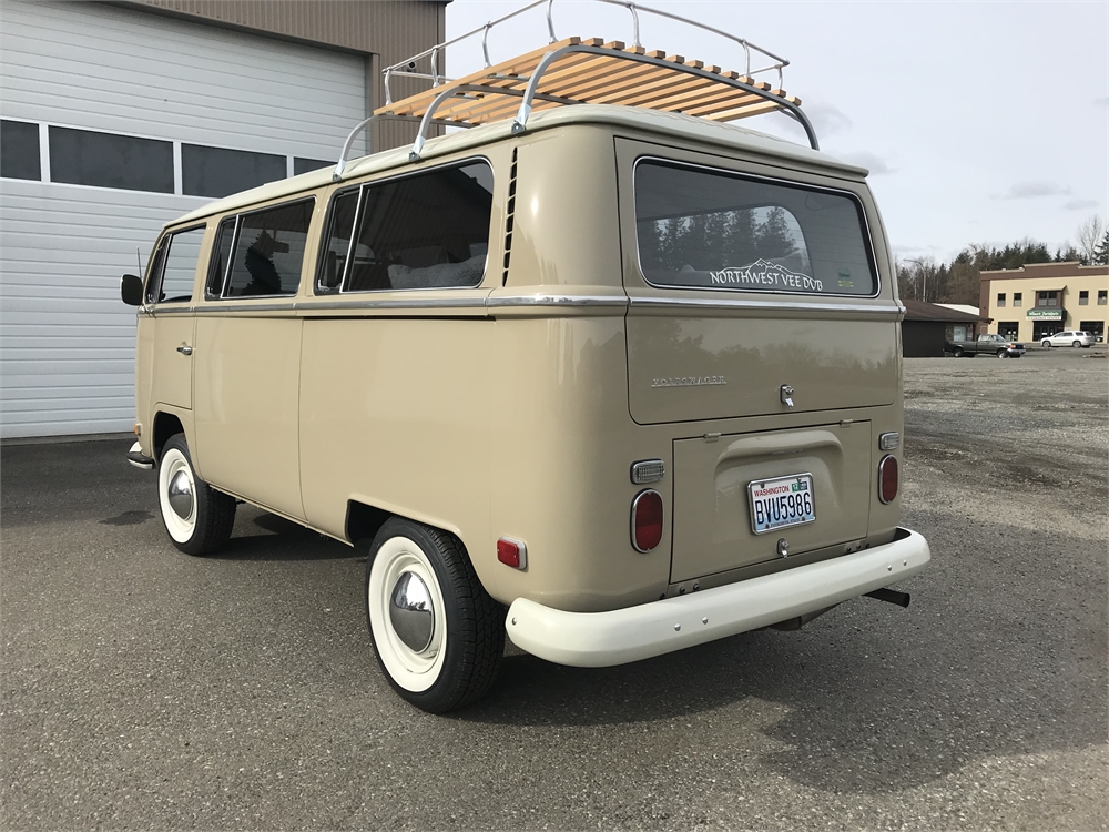 1970 Volkswagen Type 2 Bus available for Auction | AutoHunter.com | 35577771